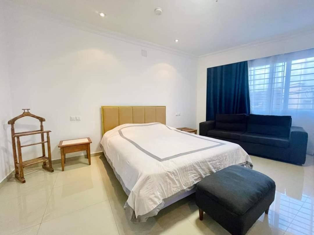 Residence D Ankadifotsy Антананариву Екстериор снимка